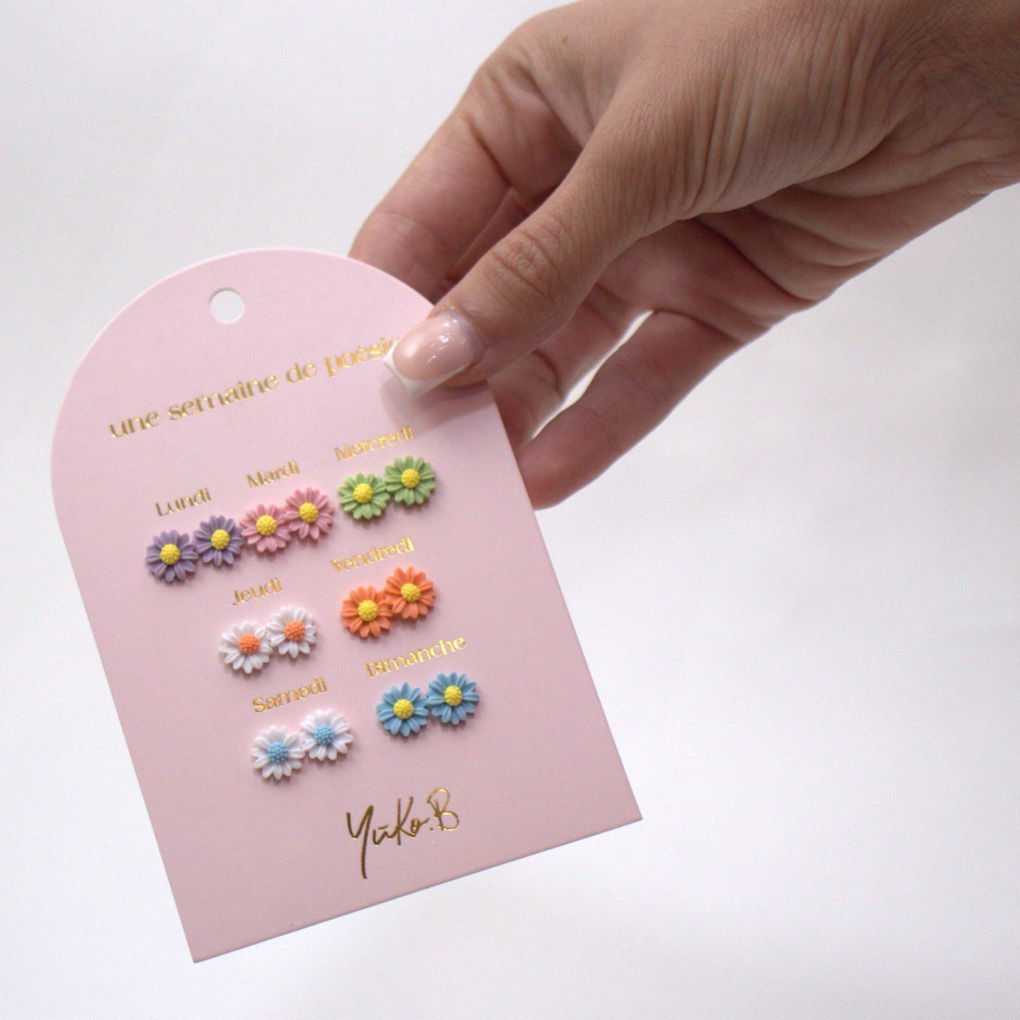 Ensemble de 7 paires de boucles d'oreilles - Une semaine de poésie Fleurs