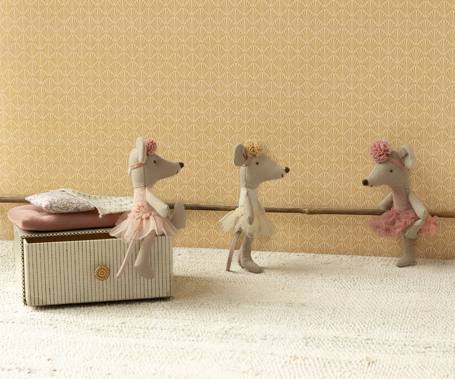 Souris Ballerine – Petite Sœur – Blanc cassé