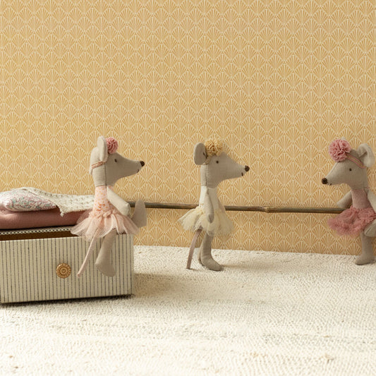 Maileg - Souris Ballerine blanc cassé – Petite Sœur