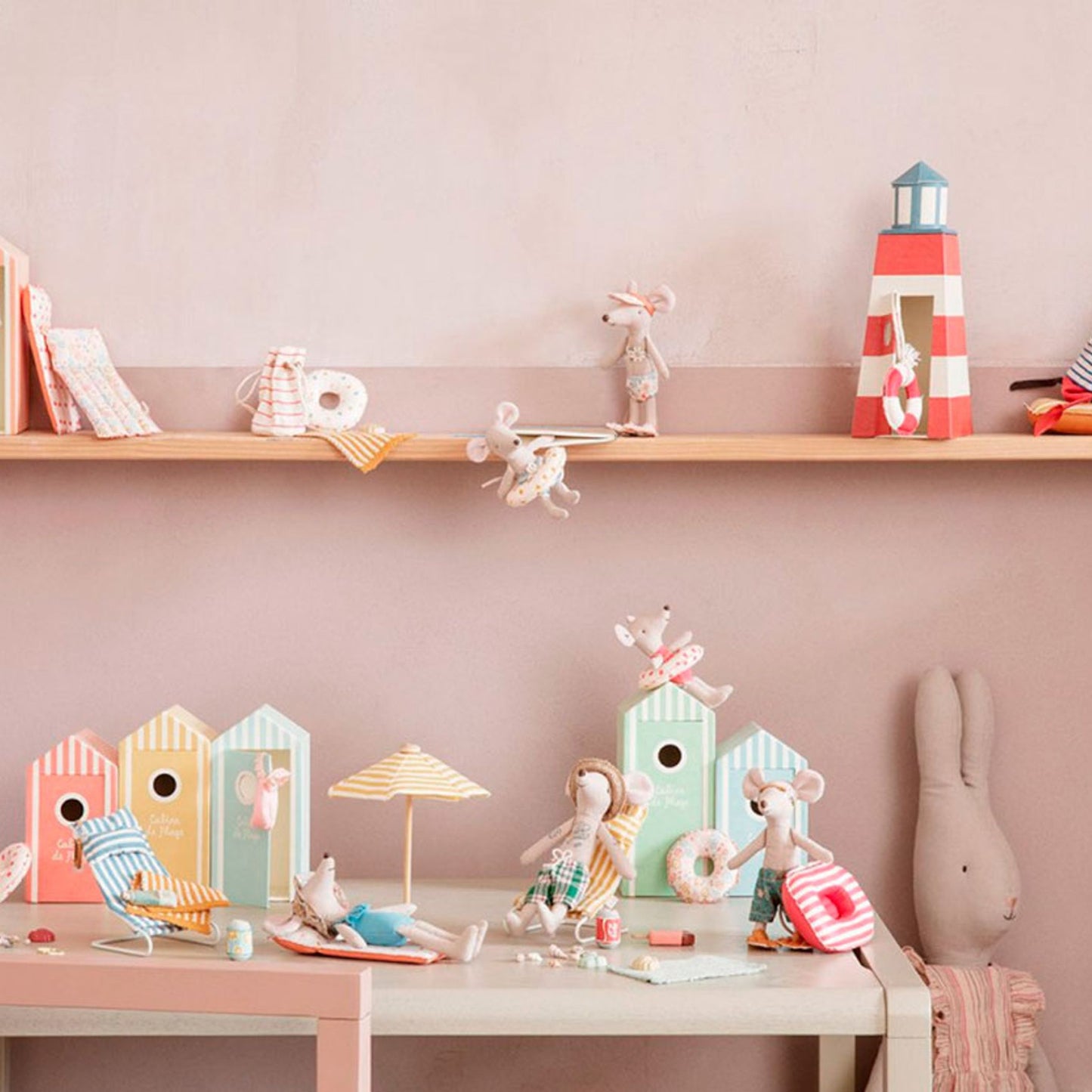 Maileg - Souris papa avec cabine de plage