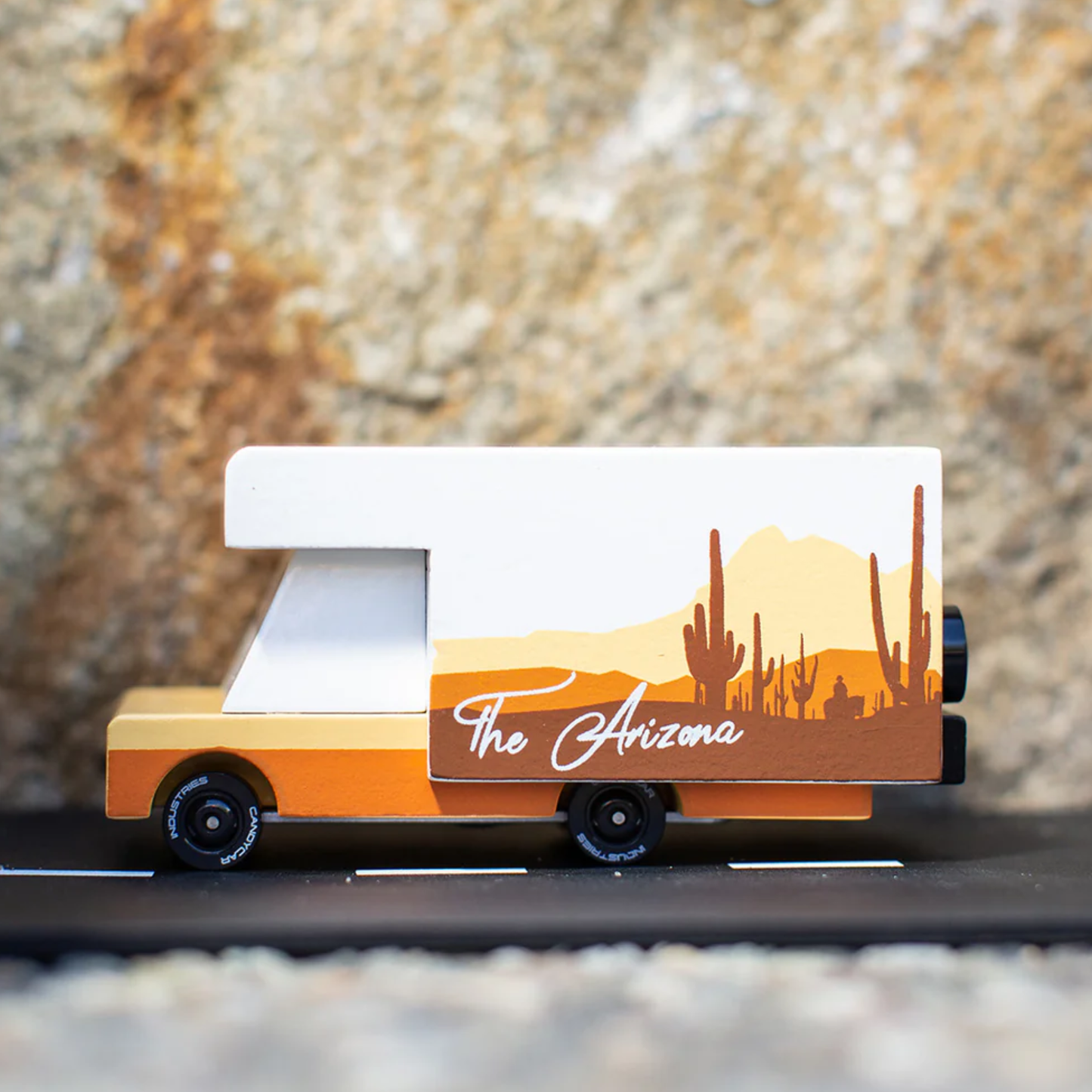 Mini voiture en bois - Camping-car en Arizona - Candy Lab