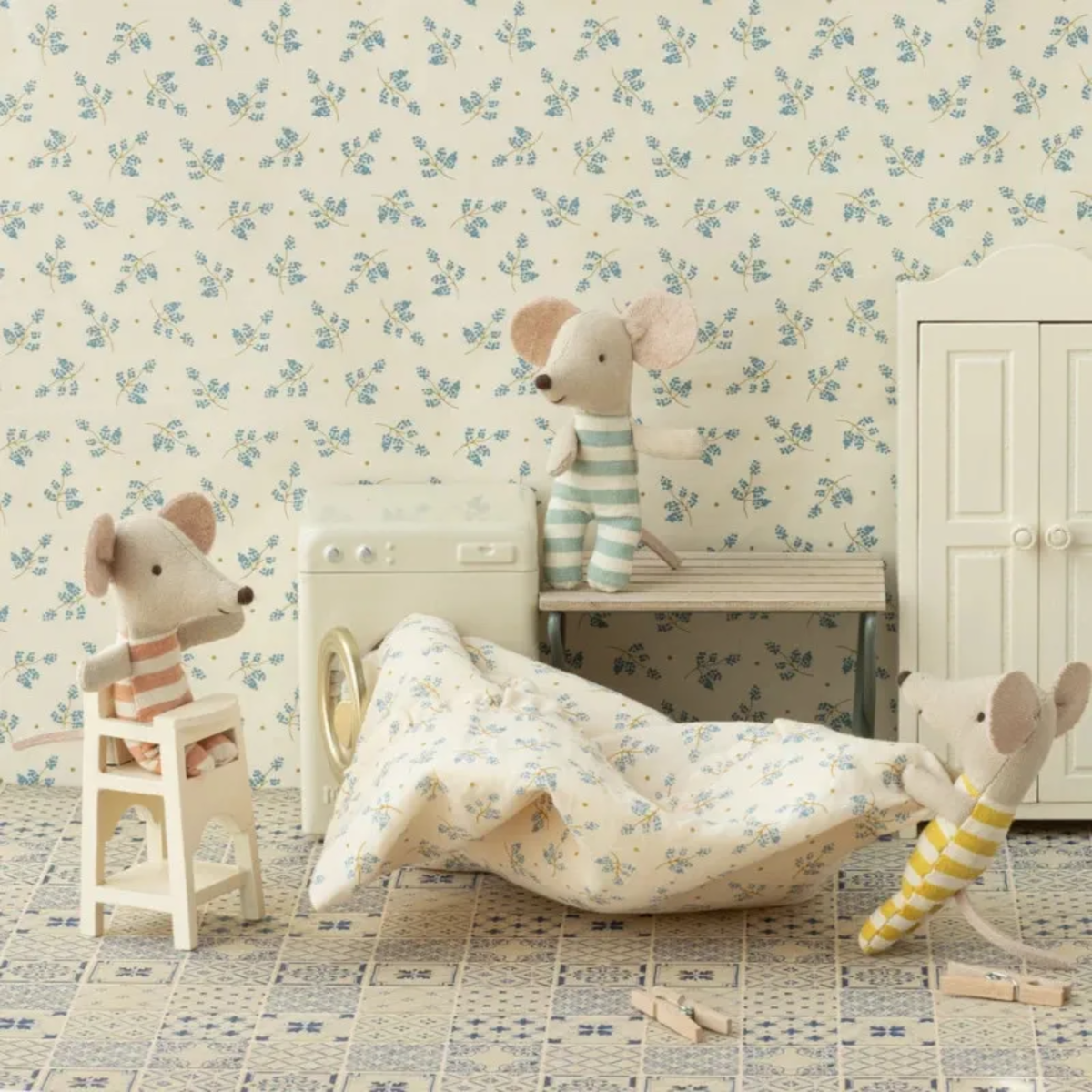 Maileg - Chaise Haute pour Bébé Souris - Blanc Crème