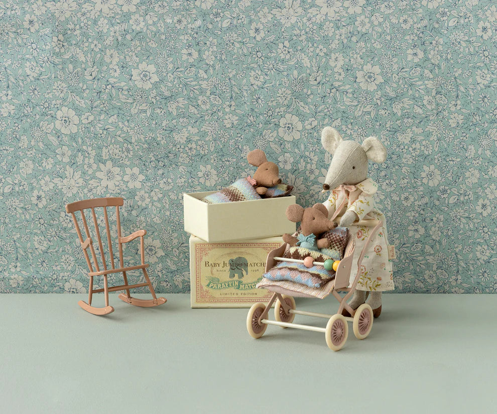 Table à langer pour bébé souris - Blanc cassé - Elément miniature Maileg