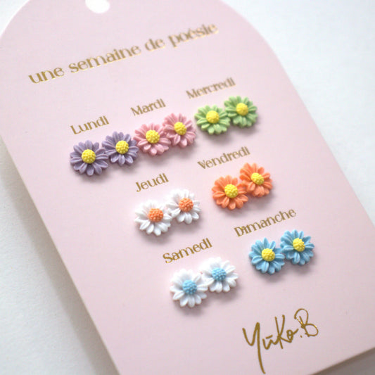 Ensemble de 7 paires de boucles d'oreilles - Une semaine de poésie Fleurs