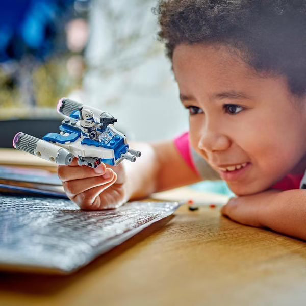 LEGO - Star Wars - Le Microfighter Y-Wing du Capitaine Rex