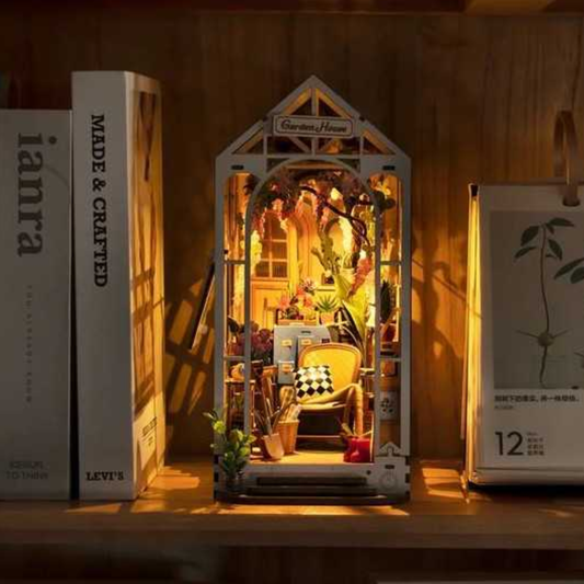 Maquette - Gardenhouse Book Nook - Rolife