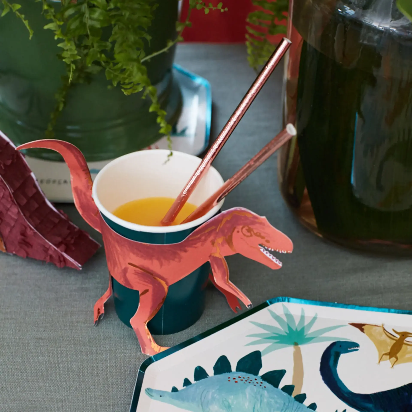 Lot de 8 gobelets dinosaures T-Rex – Meri Meri